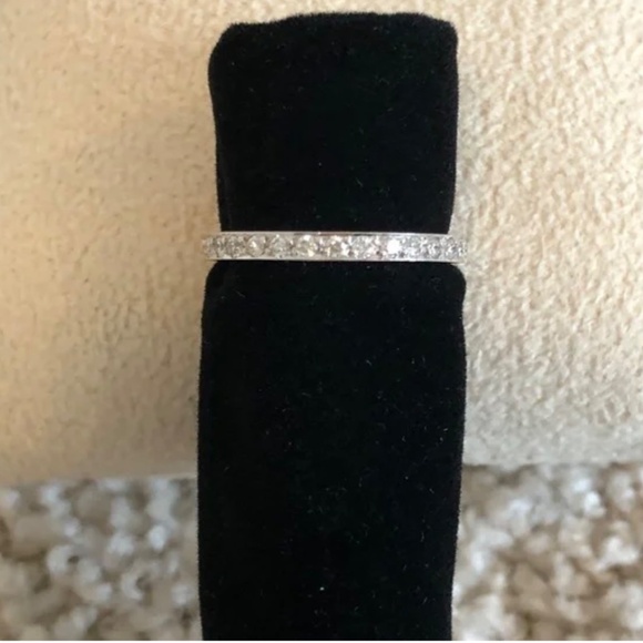 DIAMOND ETERNITY BAND RING - Picture 5 of 6